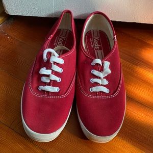 Taylor Swift RED keds- only worn once!